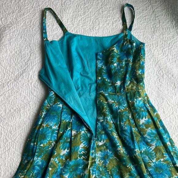 Talbots Fit Flare Green Teal Floral 100% Cotton Strap feminine Summer Dress 8P - Picture 11 of 11